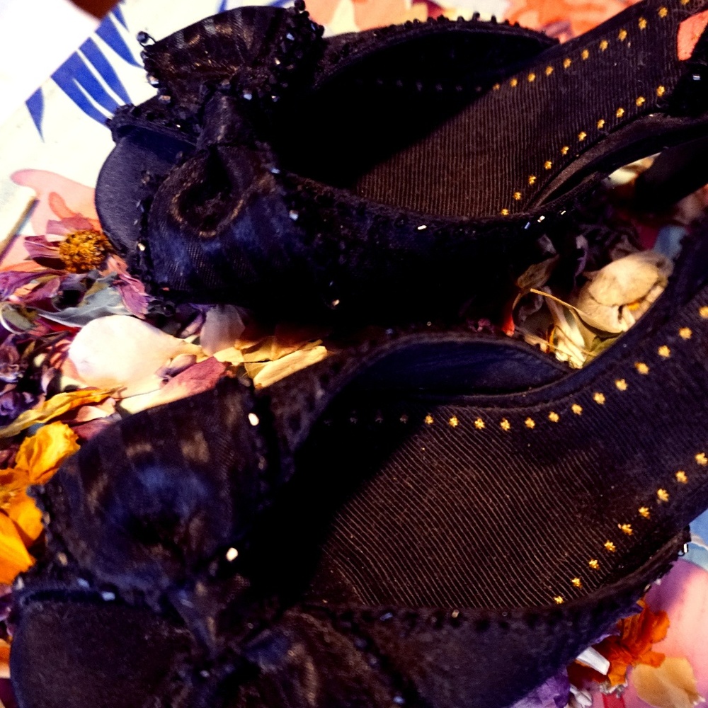 Betsey Johnson Peep Toe